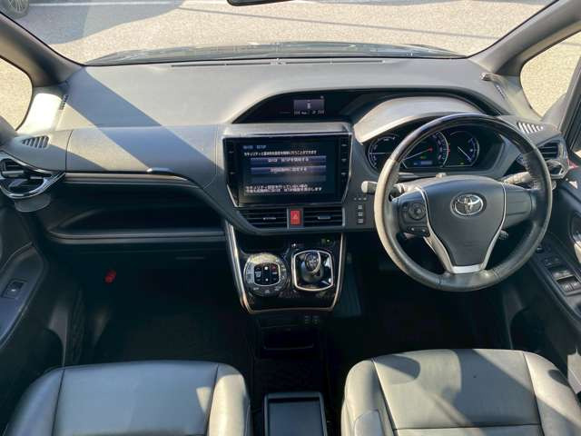 在庫車両に関してはお客様により良いものをご提供する為に品質に拘って仕入れを行っております。各お車の状態はそれぞれですのでご商談時に当店スタッフがご説明させて頂きますのでご安心くださいませ。