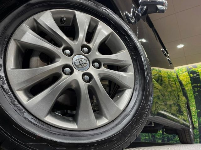 �y�����A���~�z�C�[���z�O�ςɃ}�b�`���������A���~�z�C�[���𑕒����Ă���܂��B�e��ЊO�A���~�z�C�[����A�X�^�b�h���X�^�C�����戵�����Ă���܂��B���񂲑��k����������