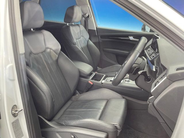 ●シートの使用感:破れ・へたりも少なく、ご覧の通りきれいな状態を維持しております。また、室内クリーニング・コーティングもご用命いただけます。