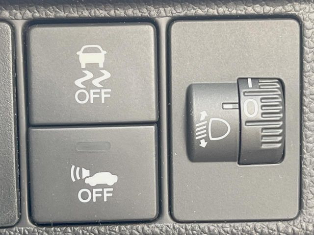 �y������h�~���u�z�ԗ��̉���������m����ƁA�����I�Ɏԗ��̐i�s������ۂ悤�Ɏԗ��𐧌䂵�܂��B�J�̓��ȂǊ���₷���H�ʏ󋵂ł����S�ȉ^�]���\�ł��B