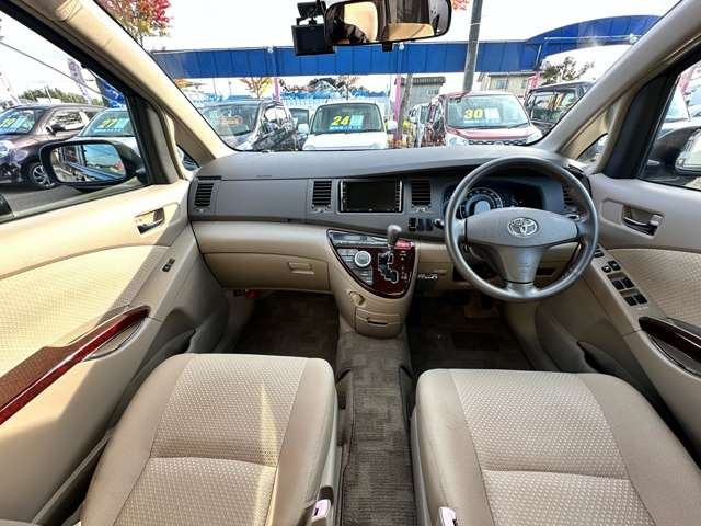 車を運転する際には運転席の存在は欠かせません。なのでしっかりとチェックしたいポイントですね。