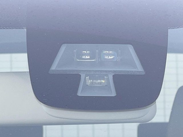 �y�X�Y�L �Z�[�t�e�B�T�|�[�g�z���s���ɑO���̎ԗ�����F�����A�Փ˂������Ȏ��͌x��ƃu���[�L�ŏՓˉ���Ɣ�Q�y�����A�V�X�g�B�����S�Ƀh���C�u�����y���݂��������܂��B