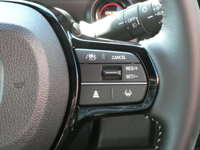 アダプティブクルーズコントロール!追従式で高速道路も安心です♪