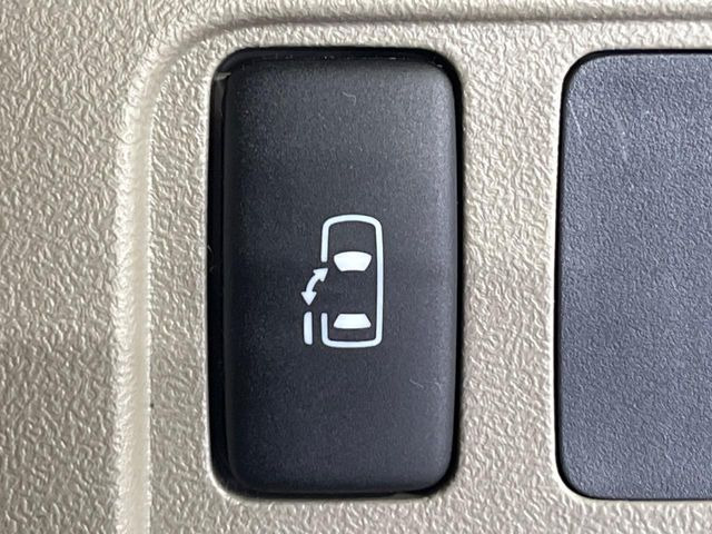 �y�p���[�X���C�h�h�A�z�X�}�[�g�L�[��^�]�Ȃ̃X�C�b�`�ŃX���C�h�h�A�̊J���\���d��������͂����ăh�A���J����K�v�������A���������q�l�ł��A�d���ו��������Ă��鎞�����N�ɊJ���߂ł��܂���