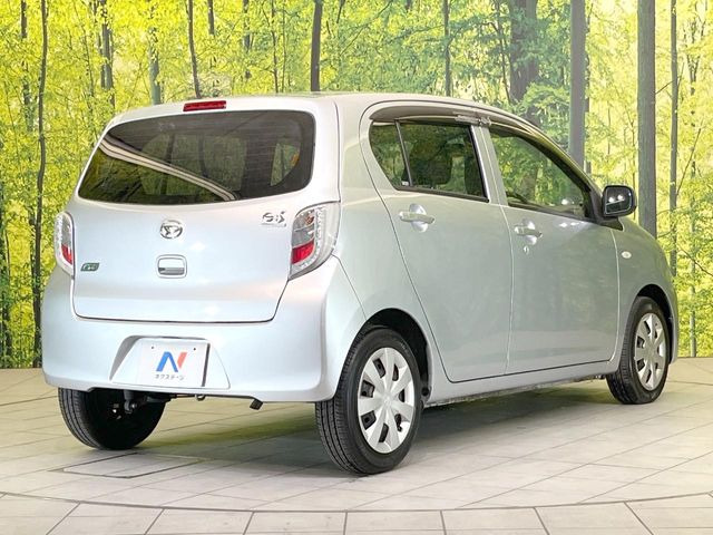 ☆全国のネクステージからお取り寄せが可能※!遠方の店舗に展示してあるクルマが気になる場合も、最寄りの店舗でご覧いただくことが可能です!是非私たちに要望をお聞かせください!※別途費用