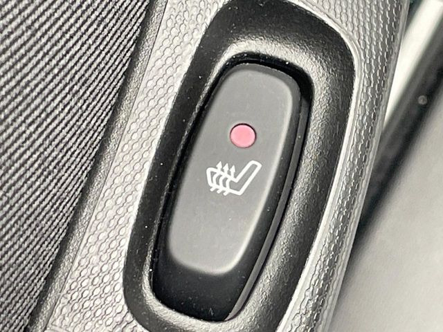 ���t�����g�V�[�g�q�[�e�B���O:�^�]�ȁE����ȋ��ɎO�i�K�Œ��߂��\�ȃV�[�g�q�[�^�[�𑕔����Ă���܂��B�G�߂��킸���K�ɂ��g�p���������܂��B