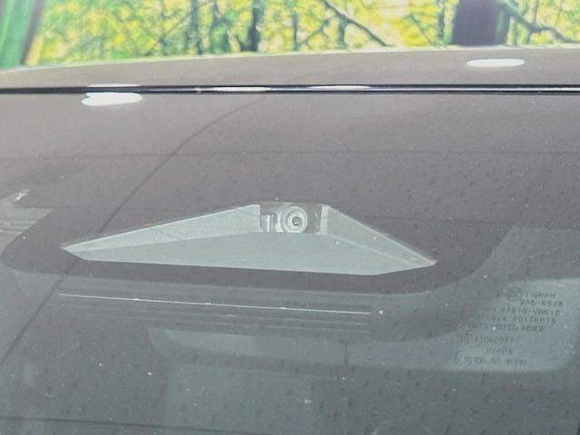 �y�v���N���b�V���Z�[�t�e�B�z�O���̎ԗ��������m���A�Փ˂������Ȏ��͌x��Œ��ӂ𑣂��A�u���[�L�𓥂ޗ͂��T�|�[�g�B�u���[�L�𓥂߂Ȃ������ꍇ�͏Փ˔�Q�y���u���[�L���쓮�A�Փˉ�����T�|�[�g���܂��B