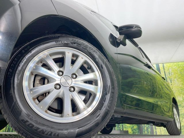 【アルミホイール】外観にマッチしたアルミホイールを装着しております。各種アルミホイールや、スタッドレスタイヤも取扱いしております。是非ご相談ください♪
