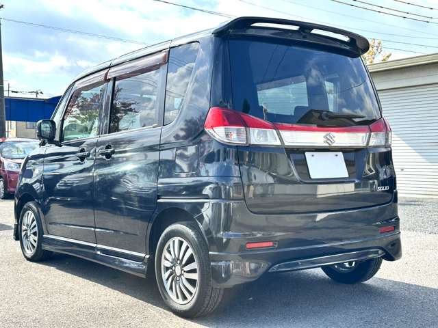 当店は、契約時に頭金10万円頂いております。その時点で契約となり、順に登録の準備をさせて頂いております。