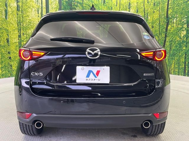 安心の最長10年・走行無制限保証(有償)をご用意。保証内容も充実はもちろん、無料点検&オイル交換や、年中無休の全国・24時間ロードサービスも付帯されておりますのでご安心下さい。