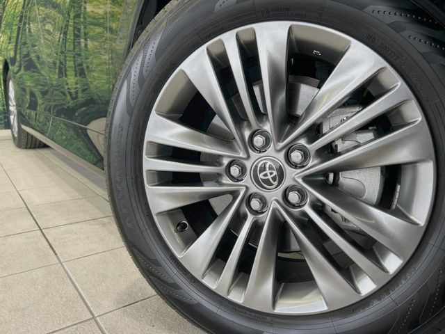 �y�O���[�h��p����18�C���`�A���~�z�C�[���z�f�U�C�����̍��������A���~�z�C�[���𑕒����Ă���܂��B�e��ЊO�A���~�z�C�[����A�X�^�b�h���X�^�C�����戵�����Ă���܂��B���񂲑��k������