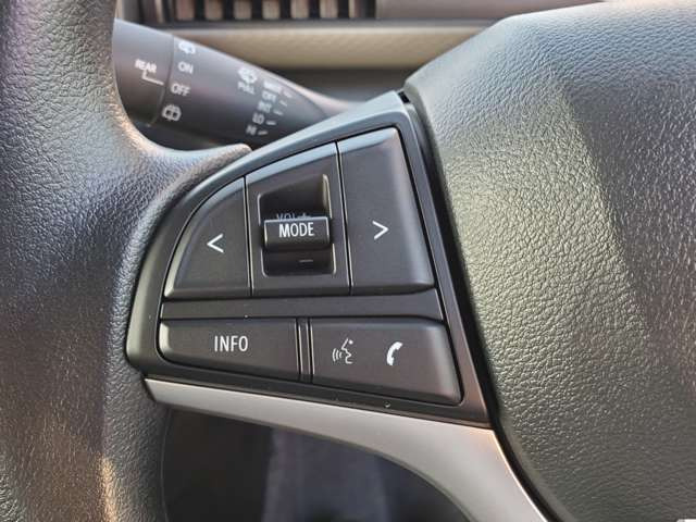 ステアリングリモコン