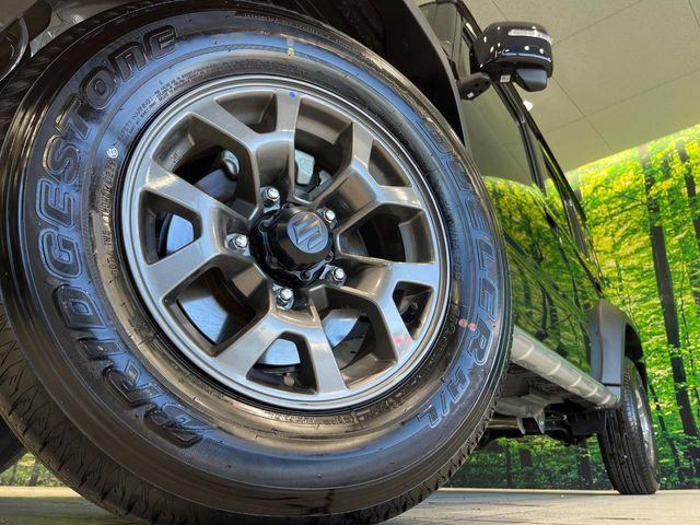 �y����15�C���`�A���~�z�C�[���z�O�ςɃ}�b�`���������A���~�z�C�[���𑕒����Ă���܂��B�e��ЊO�A���~�z�C�[����A�X�^�b�h���X�^�C�����戵�����Ă���܂��B���񂲑��k����������