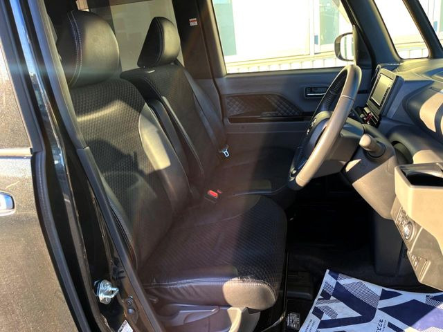 【シートヒーター】寒い日に重宝するシートヒーター!エアコンより早く温まってくれるので寒がりの人も安心ですね♪エアコンの温風は乾燥するから苦手、という方にもをおすすめです。