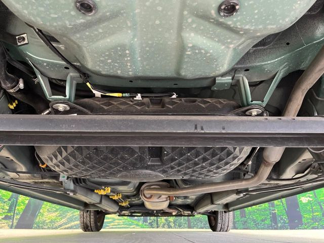 下回りがきれいなうちに、防錆加工の施工がオススメ。降雪地域はもちろん、沿岸部にお住いの方や、趣味でマリン・ウィンタースポーツをされる方にご好評いただいております。