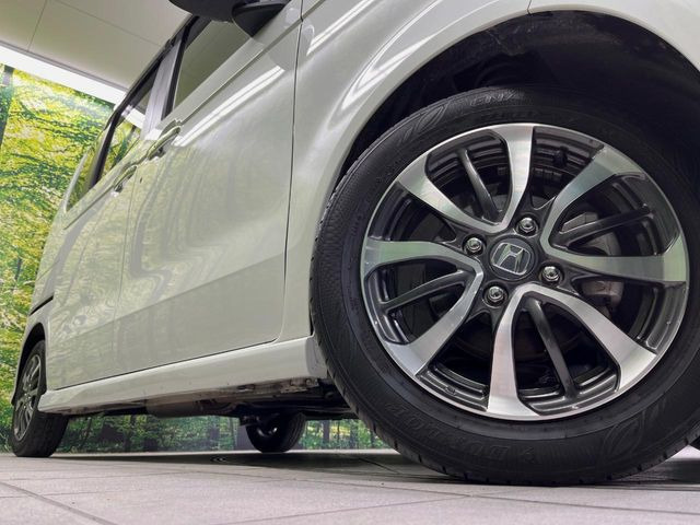 【純正14インチアルミホイール】外観にマッチした純正アルミホイールを装着しております。各種社外アルミホイールや、スタッドレスタイヤも取扱いしております。是非ご相談ください♪