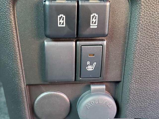 冬場ポカポカ、シートヒーター付き♪