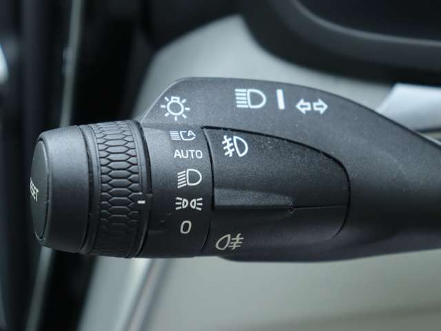 【納車から半年経過後に再度お車の各部を点検します】半年経過頃に案内ハガキを送付させて頂きます。点検費用は無料となりますので是非ご利用下さい。(当社各支店にご来店頂く必要があります)