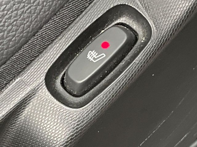 ���t�����g�V�[�g�q�[�e�B���O:�^�]�ȁE����ȋ��ɎO�i�K�Œ��߂��\�ȃV�[�g�q�[�^�[�𑕔����Ă���܂��B�G�߂��킸���K�ɂ��g�p���������܂��B