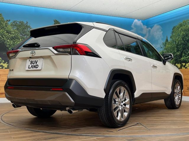 ☆全国のネクステージからお取り寄せが可能※!遠方の店舗に展示してあるクルマが気になる場合も、最寄りの店舗でご覧いただくことが可能です!是非私たちに要望をお聞かせください!※別途費用