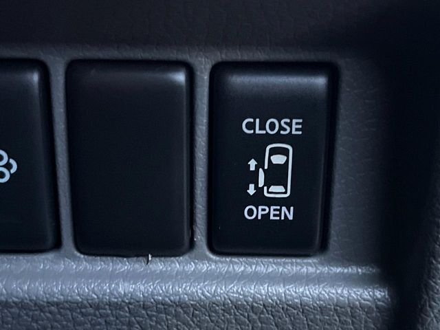 �y�p���[�X���C�h�h�A�z�X�}�[�g�L�[��^�]�Ȃ̃X�C�b�`�ŃX���C�h�h�A�̊J���\���d��������͂����ăh�A���J����K�v�������A���������q�l�ł��A�d���ו��������Ă��鎞�����N�ɊJ���߂ł��܂���