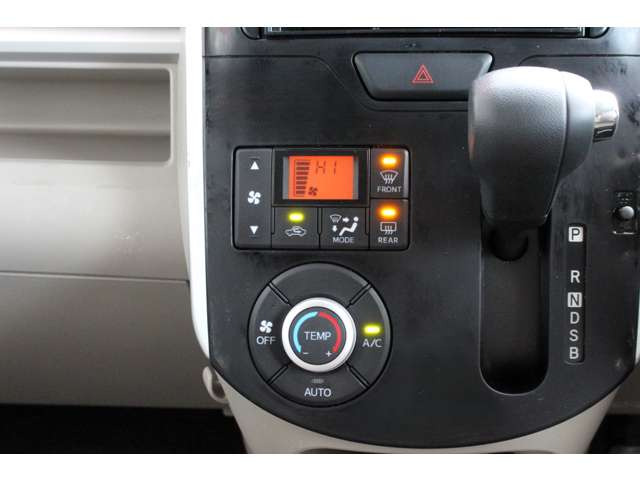 �I�[�g�G�A�R��