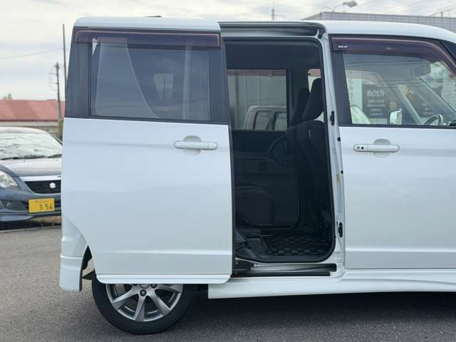 いつでも綺麗な状態をお客様に見て頂けるよう全車クリーニングを行っております!