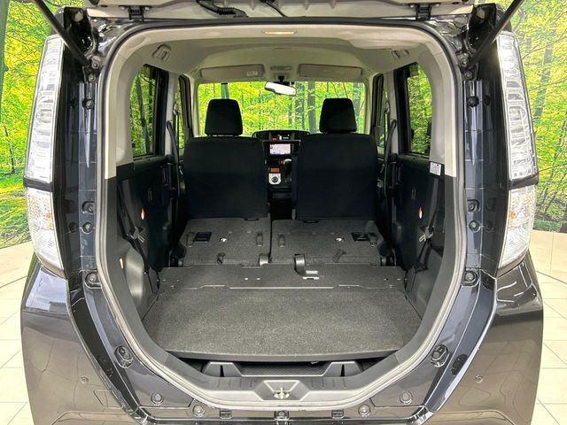 普段のお買い物や通勤、送迎等に十分な荷室スペースを確保しております。セカンドシートを倒すと、大きな荷物の積載も可能です♪