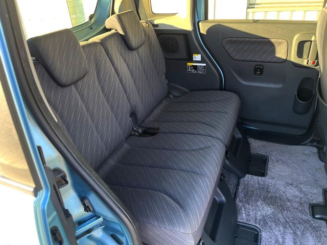 �L�X�Ƃ���2��ڃV�[�g�͋��Z���������A���S�n�����K!�F�B��Ƒ��Ƃ̂��o�����ɂ҂�����ł��B�x�r�[�V�[�g��`���C���h�V�[�g�g�p�������K�ɂ��߂�������������\���ȋ�Ԃ��m�ۂ��Ă��܂��B