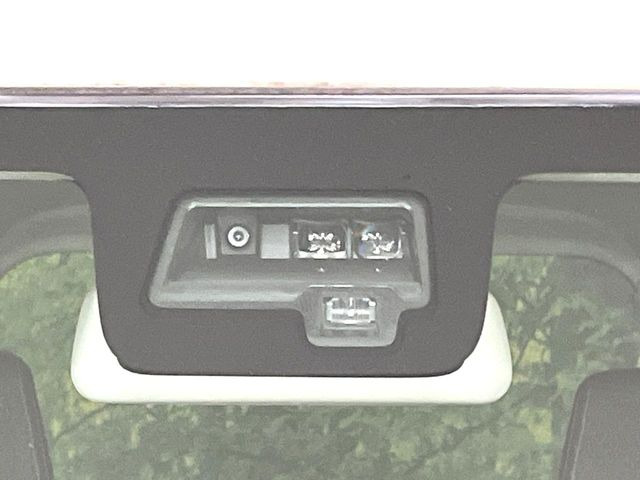 �y�X�Y�L �Z�[�t�e�B�T�|�[�g�z���s���ɑO���̎ԗ�����F�����A�Փ˂������Ȏ��͌x��ƃu���[�L�ŏՓˉ���Ɣ�Q�y�����A�V�X�g�B�����S�Ƀh���C�u�����y���݂��������܂��B