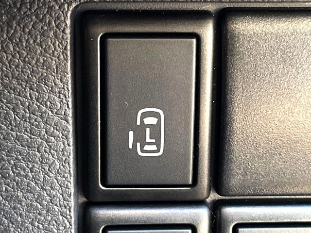 �y�p���[�X���C�h�h�A�z�X�}�[�g�L�[��^�]�Ȃ̃X�C�b�`�ŃX���C�h�h�A�̊J���\���d��������͂����ăh�A���J����K�v�������A���������q�l�ł��A�d���ו��������Ă��鎞�����N�ɊJ���߂ł��܂���