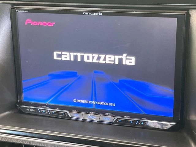 �y���ʃi�r�z�l�C�̑�^8�C���`�i�r�𑕔��B���݊��̂�����ʂ̓C���p�N�g��!�i�r���p���̃}�b�v�\���͌��₷���A�e���r��DVD�͗Տꊴ���A�b�v!�����̃h���C�u���O�b�Ɗy�����Ȃ�܂���