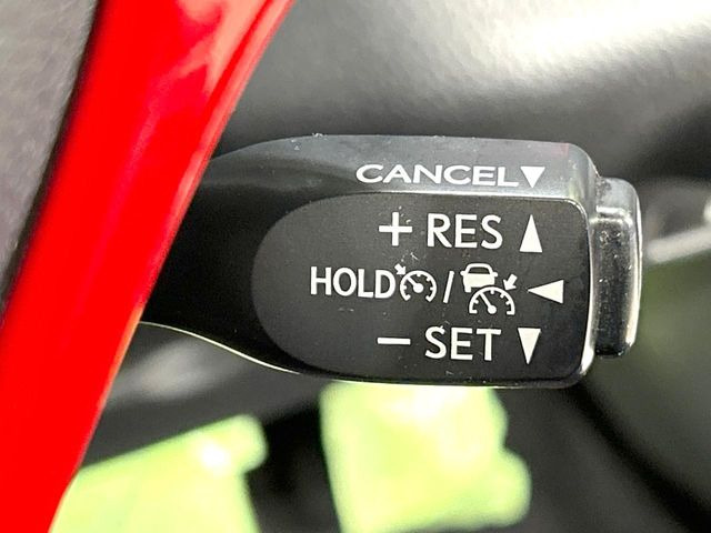 �y���[�_�[�N���[�Y�R���g���[���z�������H�ł̒��������s���y��!!�����ő��x��ۂN���[�Y�R���g���[�����A�Փˌy���V�X�e���ƘA�g���A�O���̎ԗ������m���ĎԊԂ�ۂ悤�ɑ��x���߂��Ă���܂�!!