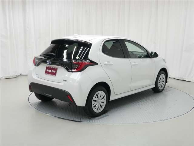 ヤリス1.5 ハイブリッド Z E-Four 4WD
