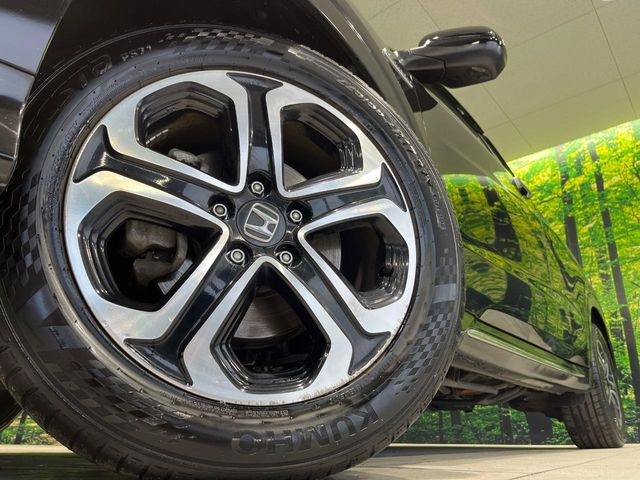 �y����17�C���`�A���~�z�C�[���z�O�ςɃ}�b�`���������A���~�z�C�[���𑕒����Ă���܂��B�e��ЊO�A���~�z�C�[����A�X�^�b�h���X�^�C�����戵�����Ă���܂��B���񂲑��k����������