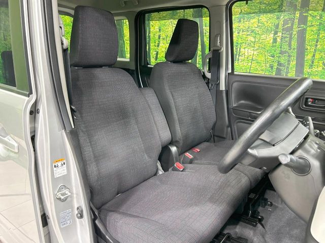 ドライバーによって運転しやすいポジションは異なり、あの車はどうなのか不安なこともありますよね。気になるお車は店頭で乗り込んでご確認いただけます♪