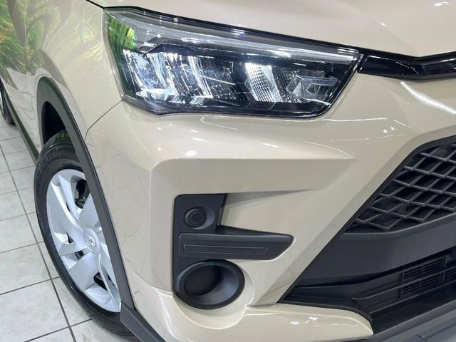 �yLED�w�b�h���C�g�z���V����ԑ��s�����ǍD�Ȏ��E���m�ۂ����S���ĉ^�]�ł��鍂�P�xLED�w�b�h���C�g�𑕔�!�_�����x�������A����d�͂��}�����Ă��܂��B