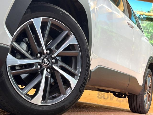 �y����18�C���`�A���~�z�C�[���z�O�ςɃ}�b�`���������A���~�z�C�[���𑕒����Ă���܂��B�e��ЊO�A���~�z�C�[����A�X�^�b�h���X�^�C�����戵�����Ă���܂��B���񂲑��k����������