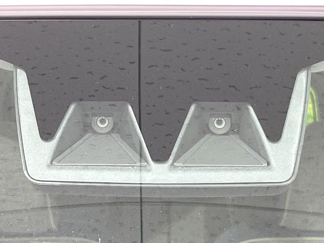 �y�X�}�[�g�A�V�X�g�z���s���ɑO���̎ԗ�����F�����A�Փ˂������Ȏ��͌x��ƃu���[�L�ŏՓˉ���Ɣ�Q�y�����A�V�X�g�B�����S�Ƀh���C�u�����y���݂��������܂��B