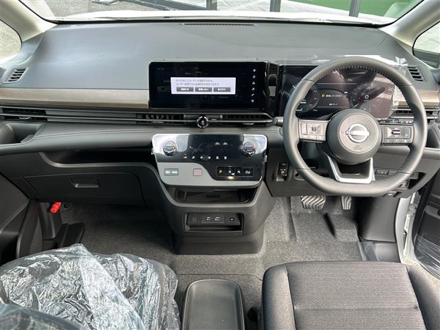 セレナ1.4 e-POWER ハイウェイスターV