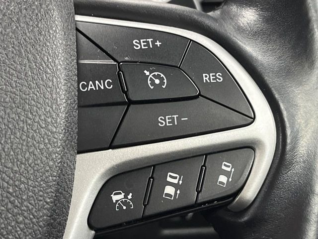 �����[�_�[�N���[�Y�R���g���[��:�O�̎ԂƂ̎Ԋԋ��������ɂƂ�A��葬�x�Ŏ������s���Ă���鎟����̃N���[�Y�R���g���[��!��ɍ������H�⎩���Ԑ�p���H�Ŏg�p����֗��ȋ@�\�ł�!