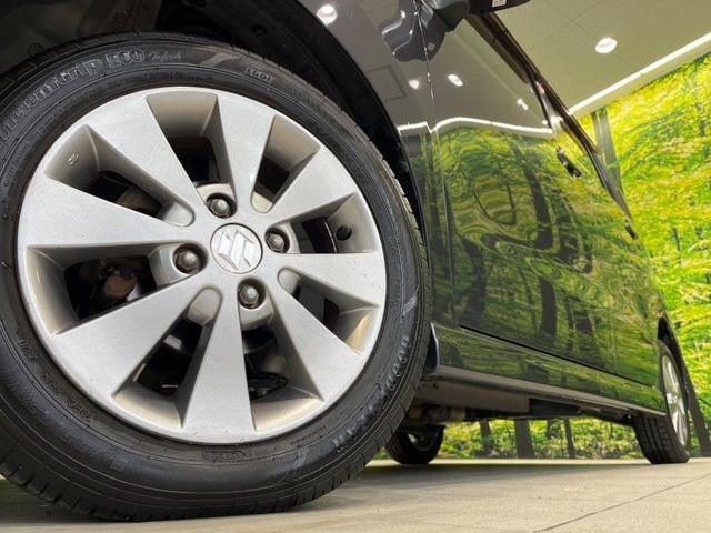 【純正14インチアルミホイール】外観にマッチした純正アルミホイールを装着しております。各種社外アルミホイールや、スタッドレスタイヤも取扱いしております。是非ご相談ください♪