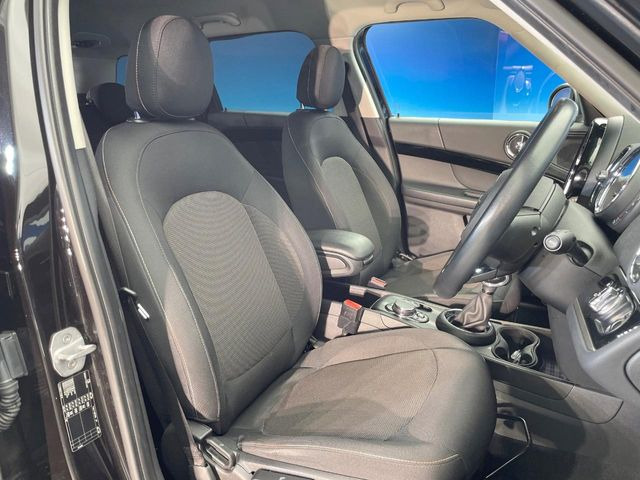 ●シートの使用感:破れ・へたりも少なく、ご覧の通りきれいな状態を維持しております。また、室内クリーニング・コーティングもご用命いただけます。