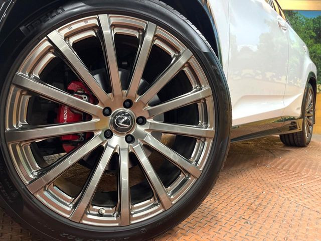 �yTRD22�C���`�A���~�z�C�[���z�O�ςɃ}�b�`�����A���~�z�C�[���𑕒����Ă���܂��B�e��A���~�z�C�[����A�X�^�b�h���X�^�C�����戵�����Ă���܂��B���񂲑��k����������