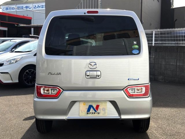 安心の最長10年・走行無制限保証(有償)をご用意。保証内容も充実はもちろん、無料点検&オイル交換や、年中無休の全国・24時間ロードサービスも付帯されておりますのでご安心下さい。