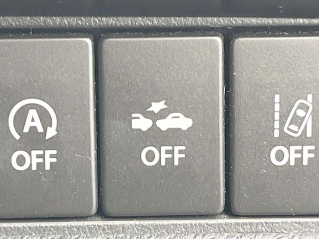 【スズキ セーフティサポート】走行中に前方の車両等を認識し、衝突しそうな時は警報とブレーキで衝突回避と被害軽減をアシスト。より安全にドライブをお楽しみいただけます。