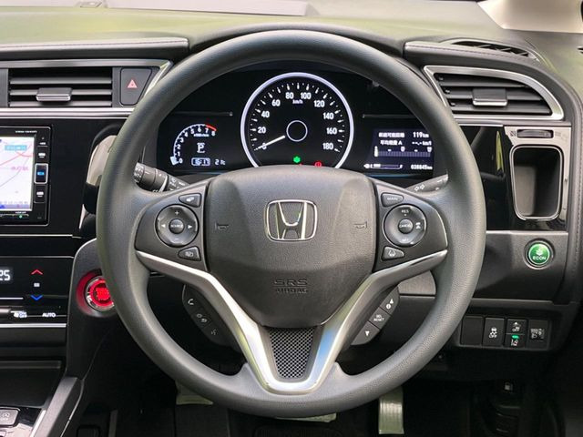 �y�X�e�A�����O�X�C�b�`�z�^�]���A�O������ڐ������炷���ƂȂ��A�I�[�f�B�I���̑��삪�\�ȕ֗��@�\!���S&���K�ȃh���C�u�����o���Ă���܂���