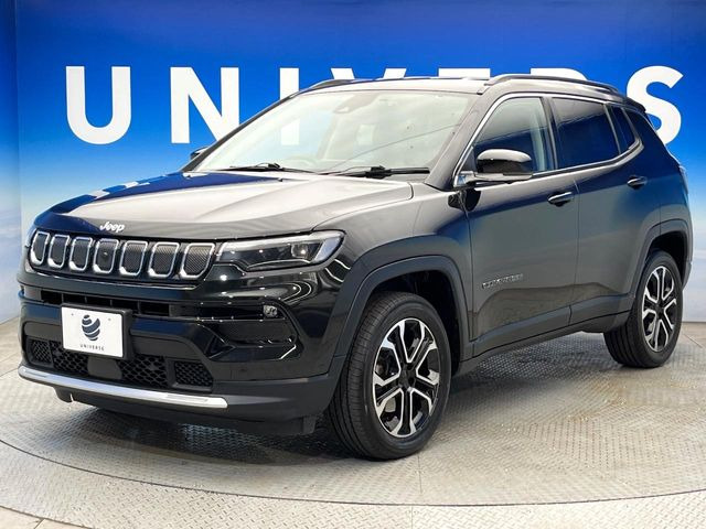 ●無料付帯の保証の他、安心の最長3年・走行無制限保証(有償)をご用意。輸入車を安心してお楽しみいただける様、保証内容も充実はもちろん、無料点検&オイル交換やロードサービスも付帯しております。