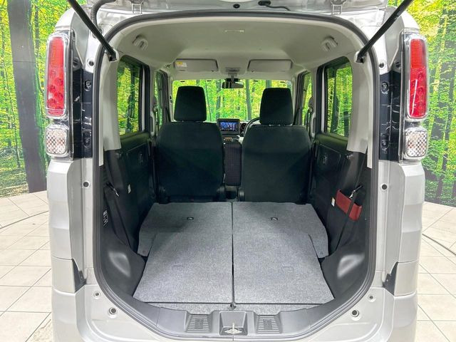 後席を格納すると、これだけの広さが!シーンに合わせたシートアレンジで、大きな荷物も積むことが出来ます♪