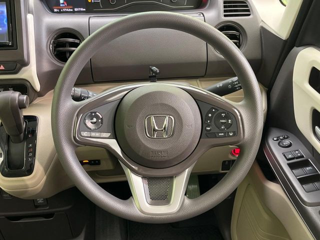 �y�X�e�A�����O�X�C�b�`�z�^�]���A�O������ڐ������炷���ƂȂ��A�I�[�f�B�I���̑��삪�\�ȕ֗��@�\!���S&���K�ȃh���C�u�����o���Ă���܂���